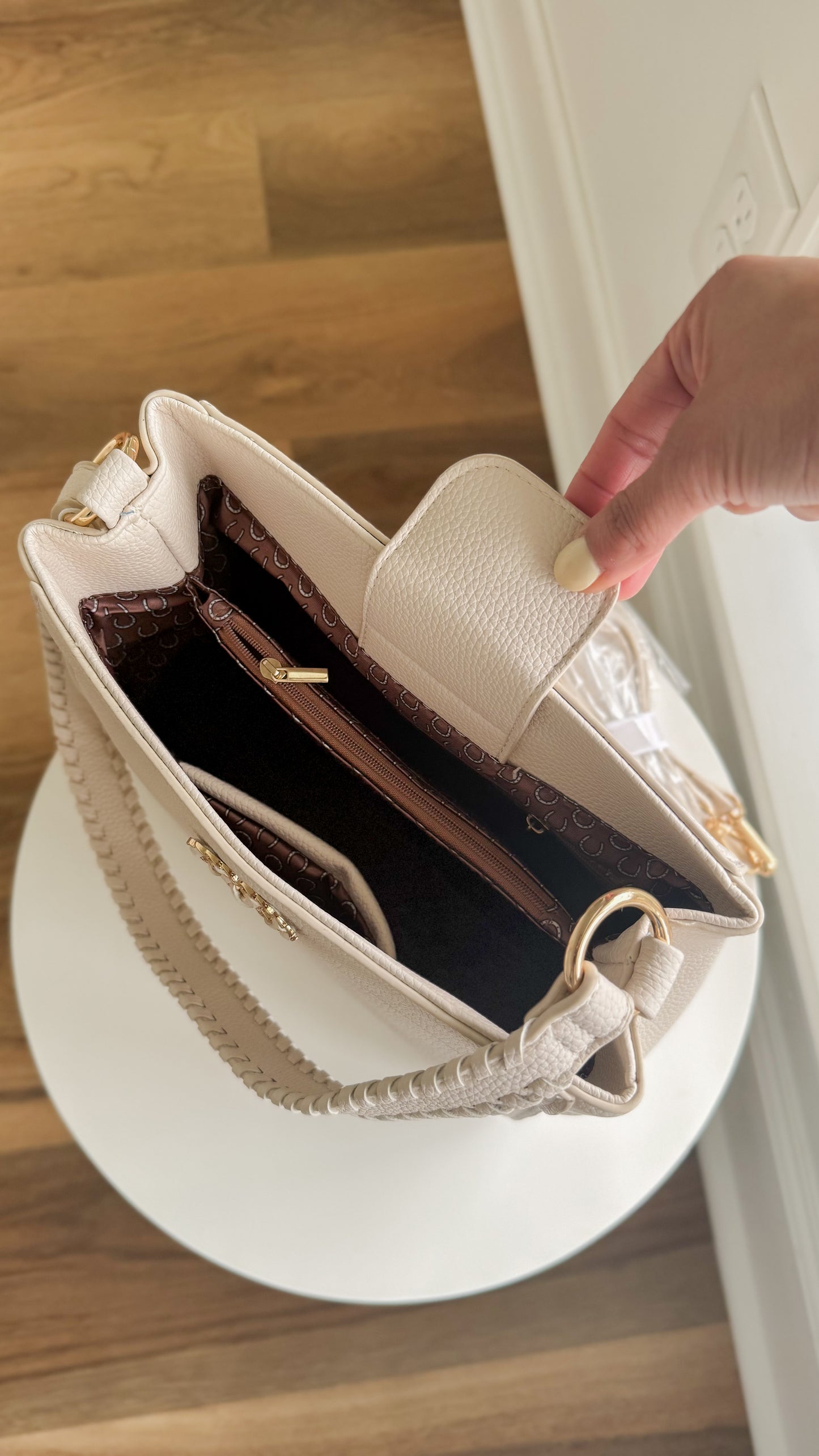 Doreen Bucket Shoulder Bag