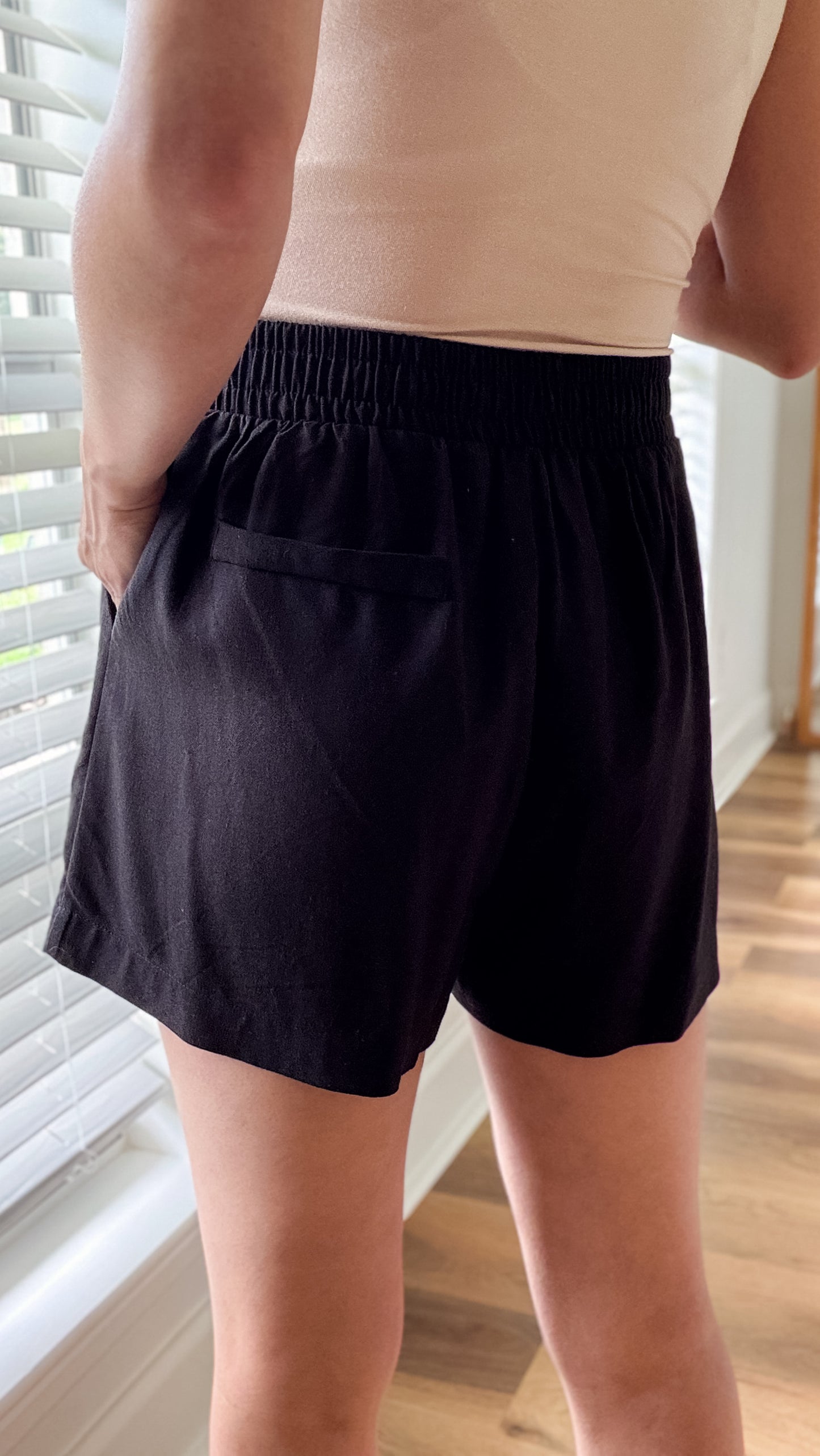 Pintuck Linen Shorts