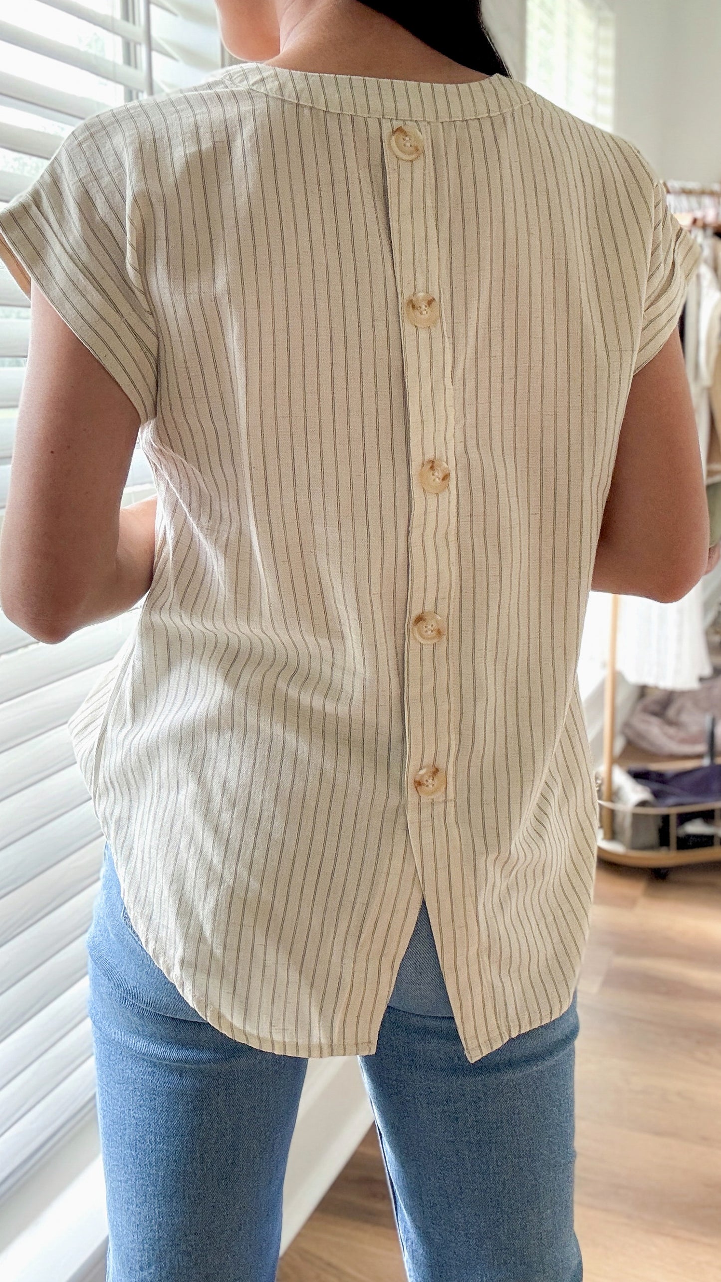 Back Button Split Top -L. Olive