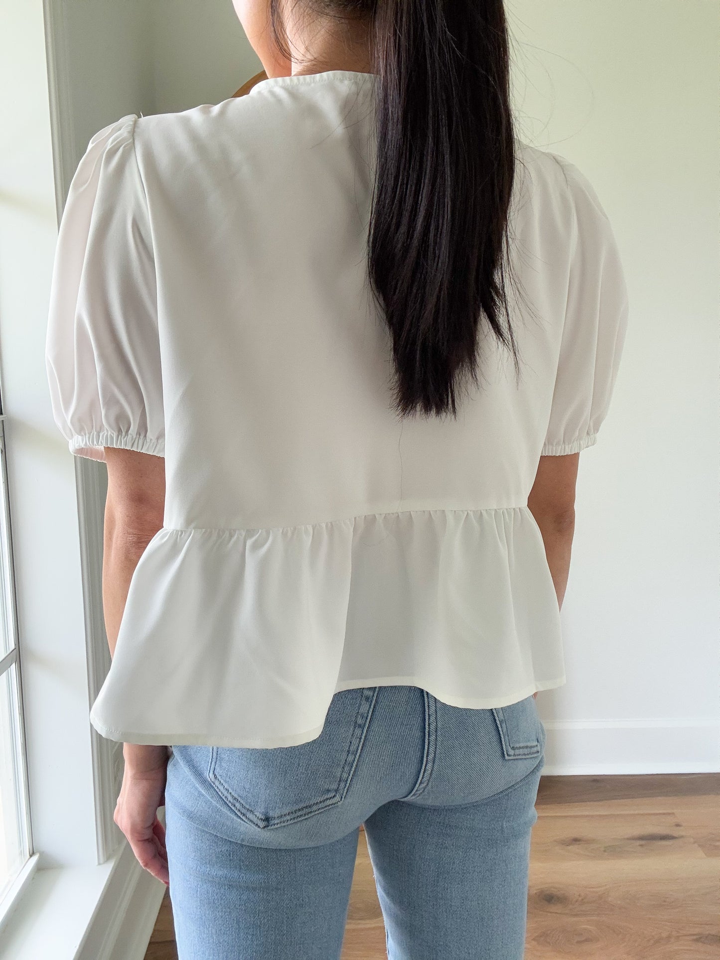 Bow Front Puff Sleeve Top