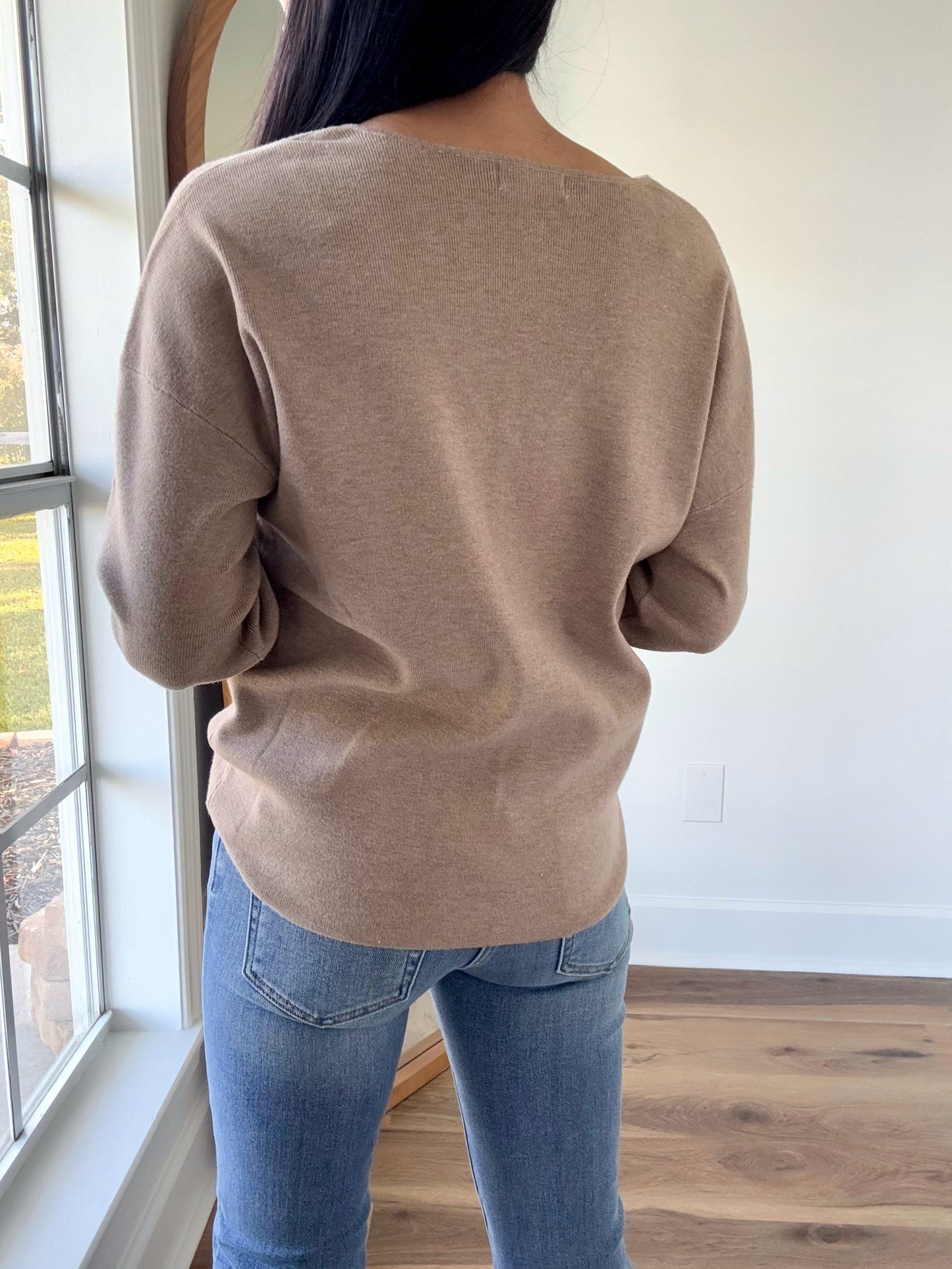 Lexi V Neck Sweater- Mocha
