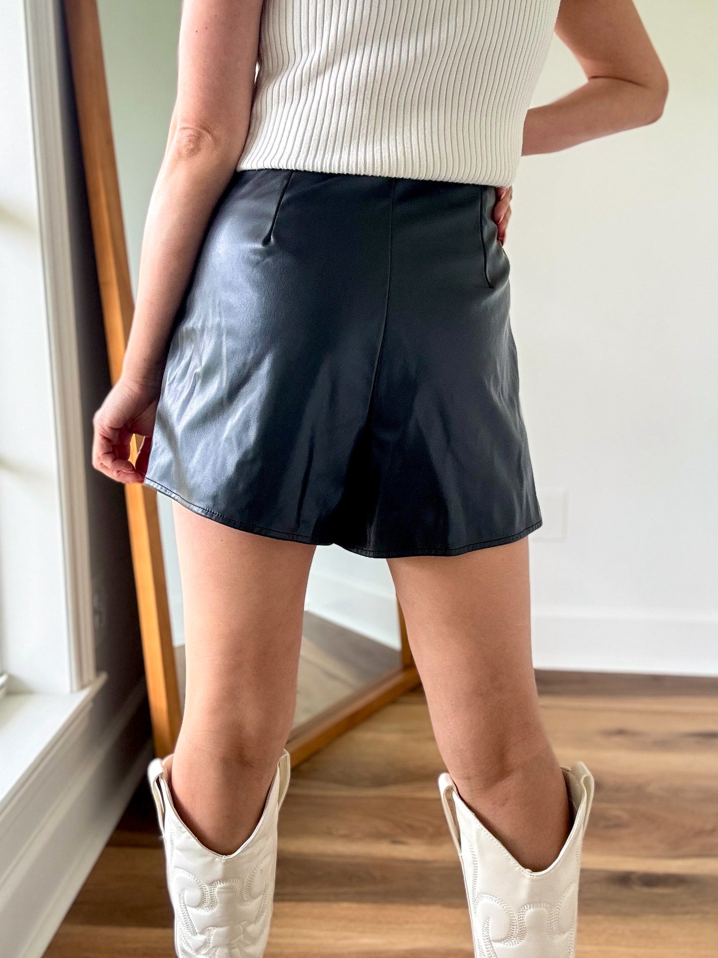 Dual Slit Skort- Black