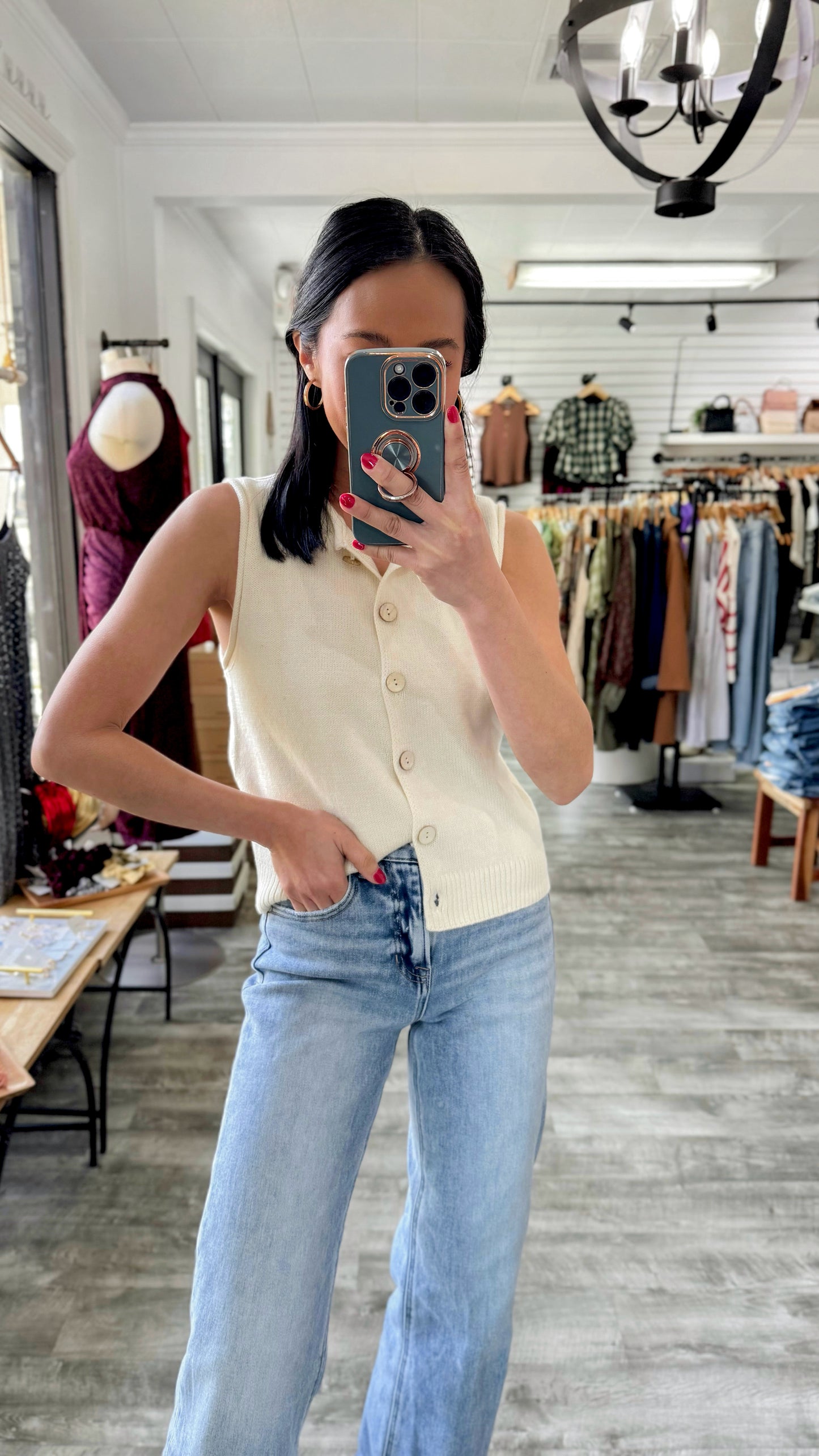 Raw Edge Button Vest- Cream