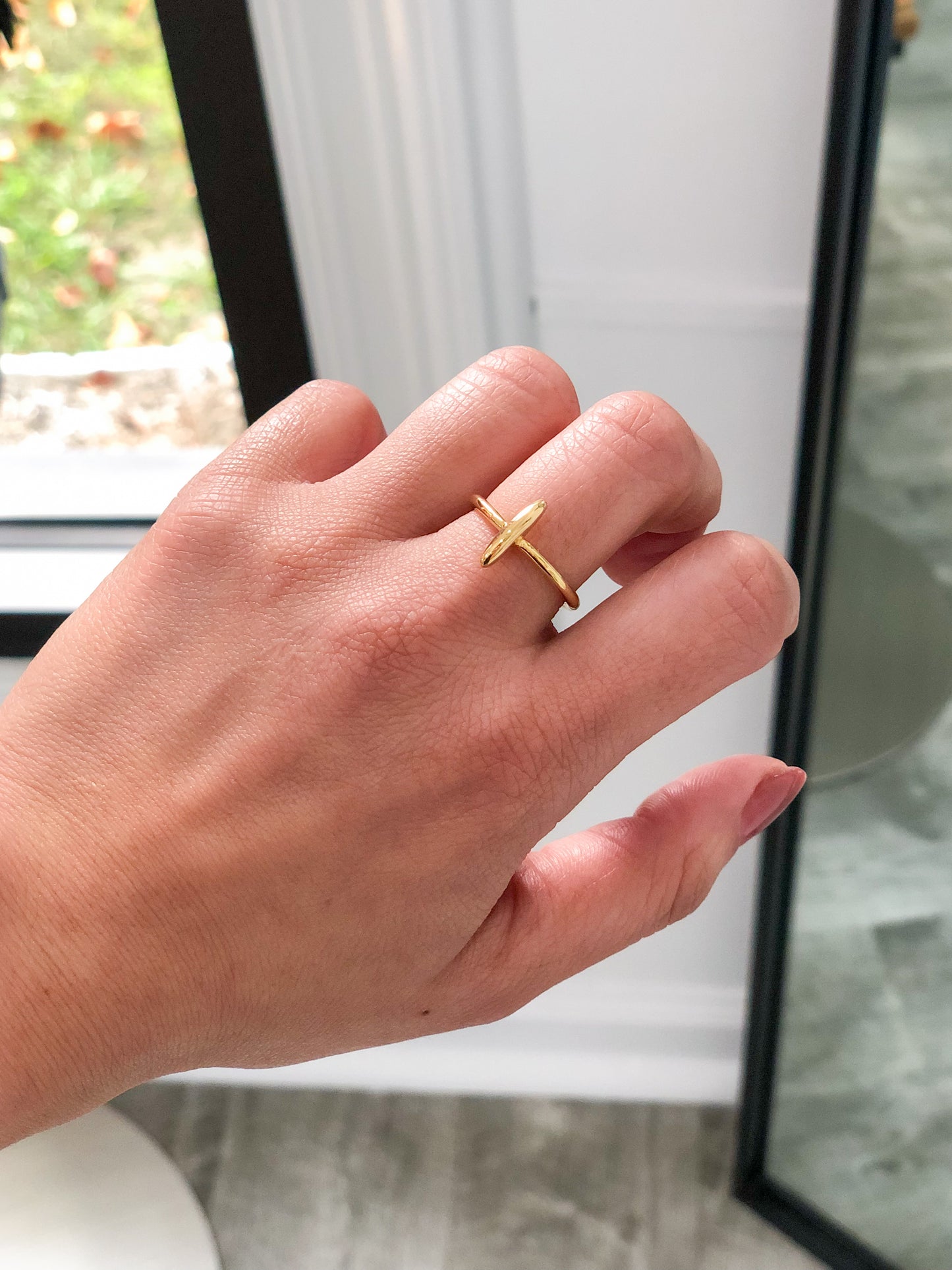 Line Bar Gold Ring