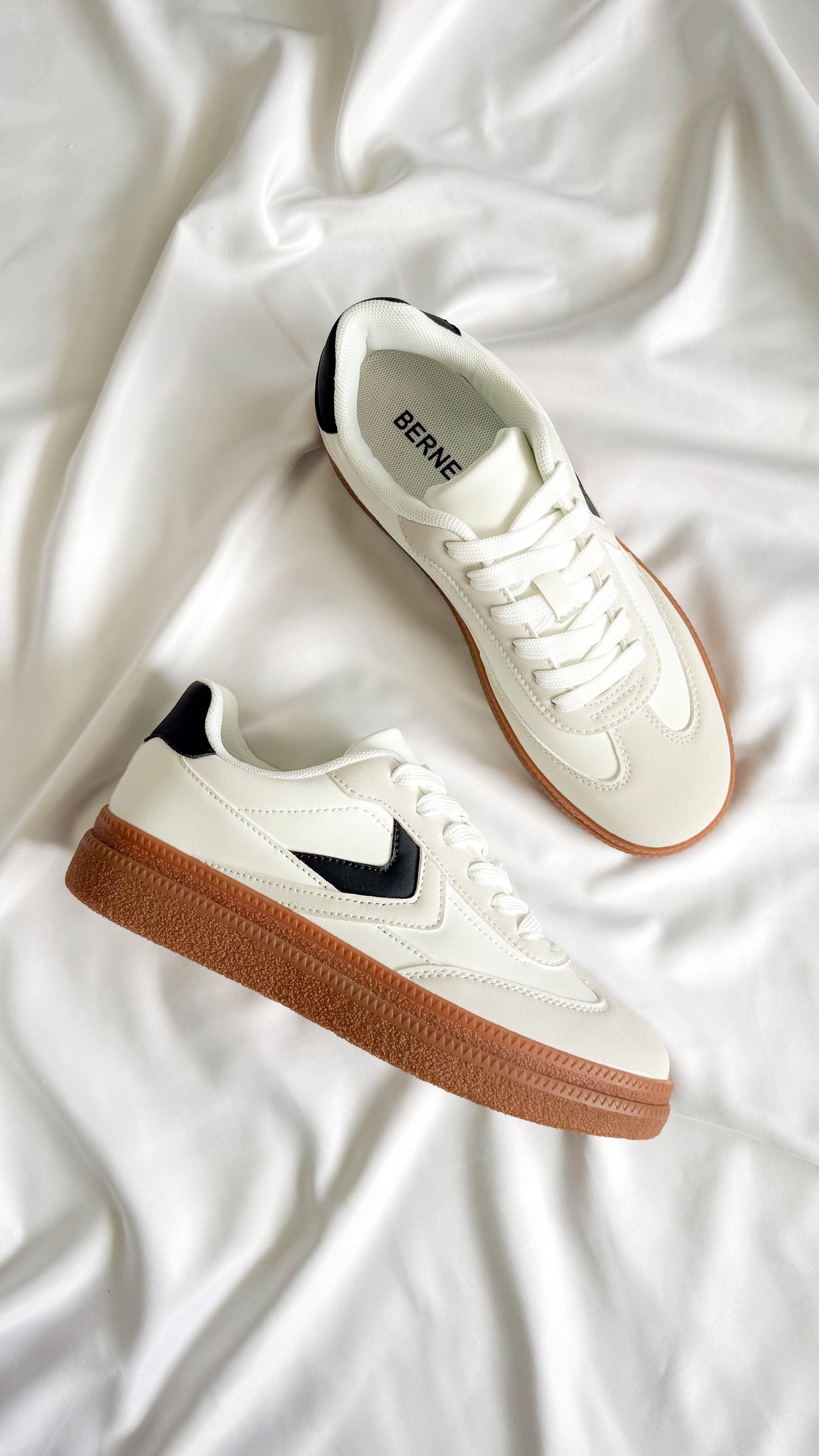 Legend White Sneakers