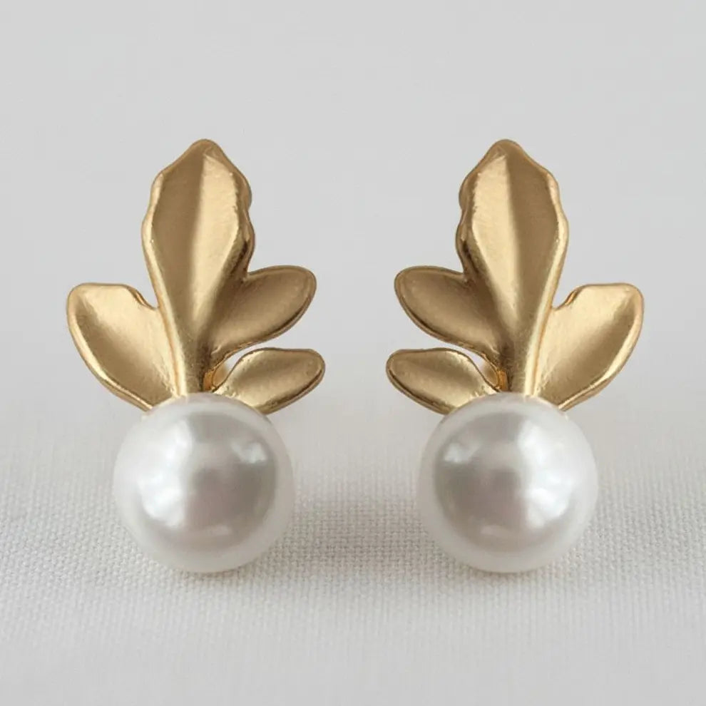 Leaf Design Pearl Drop Earrings