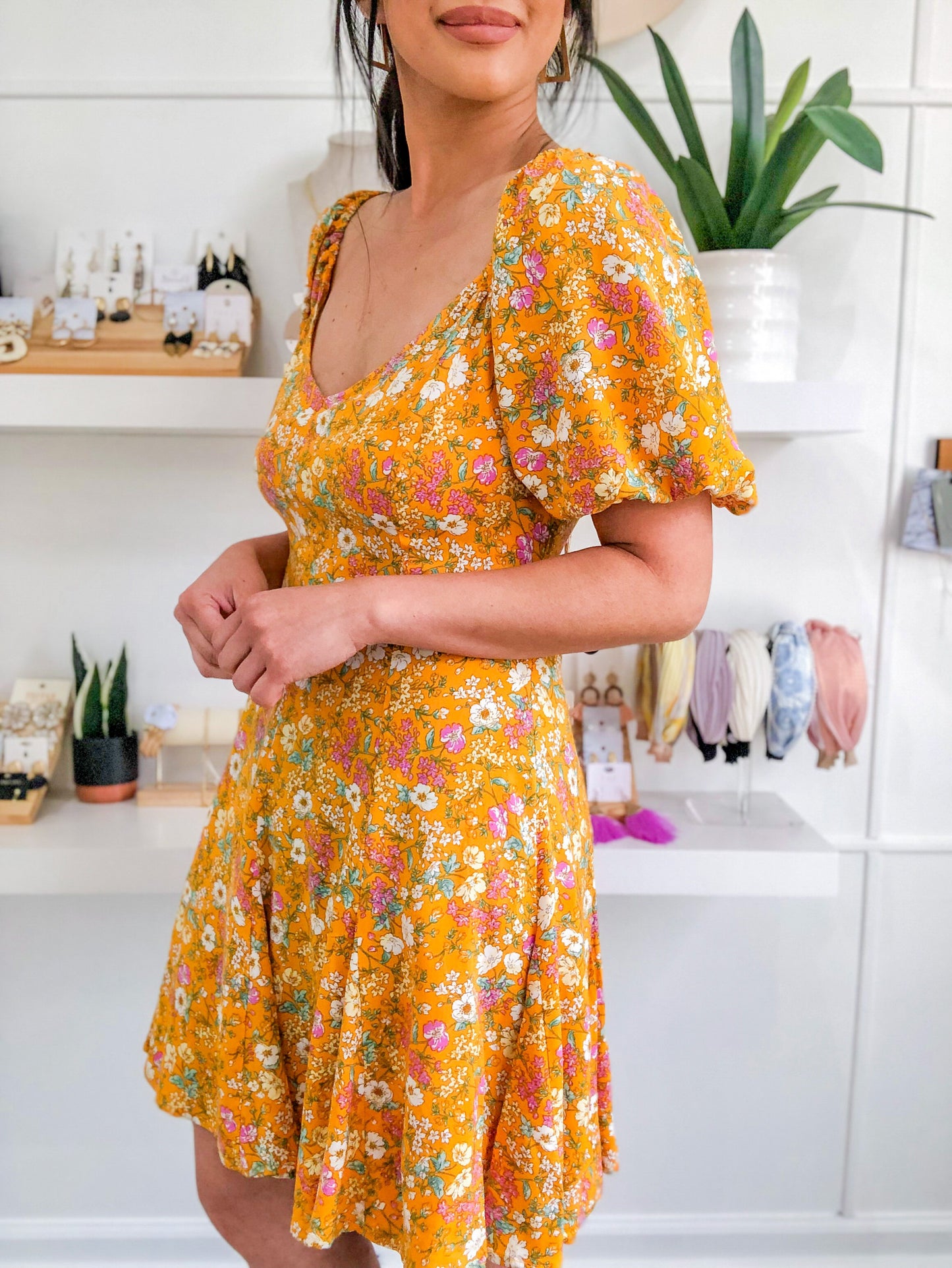 Puff Sleeve Sweetheart Dress