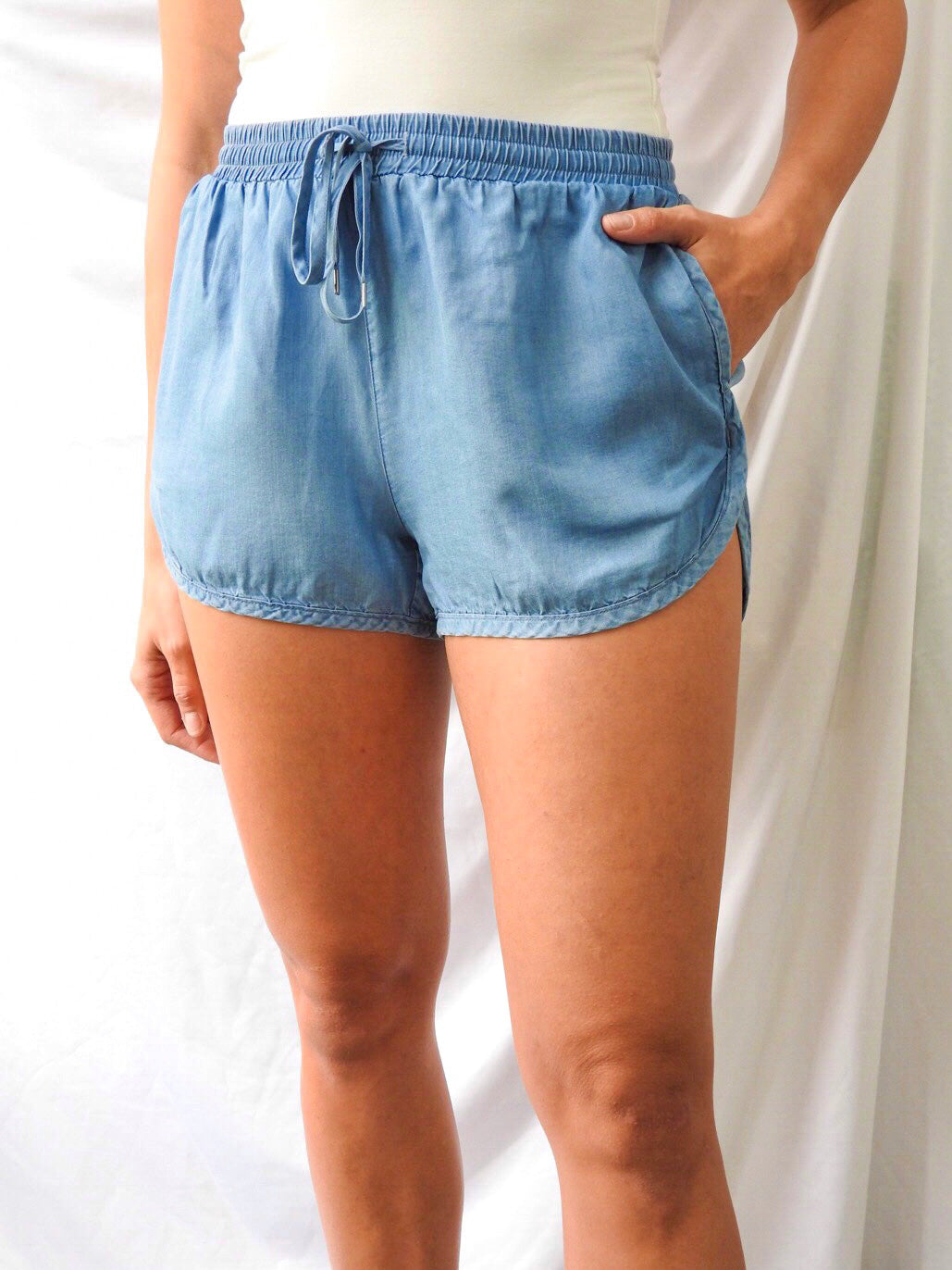 Dk. Chambray Tencel Shorts