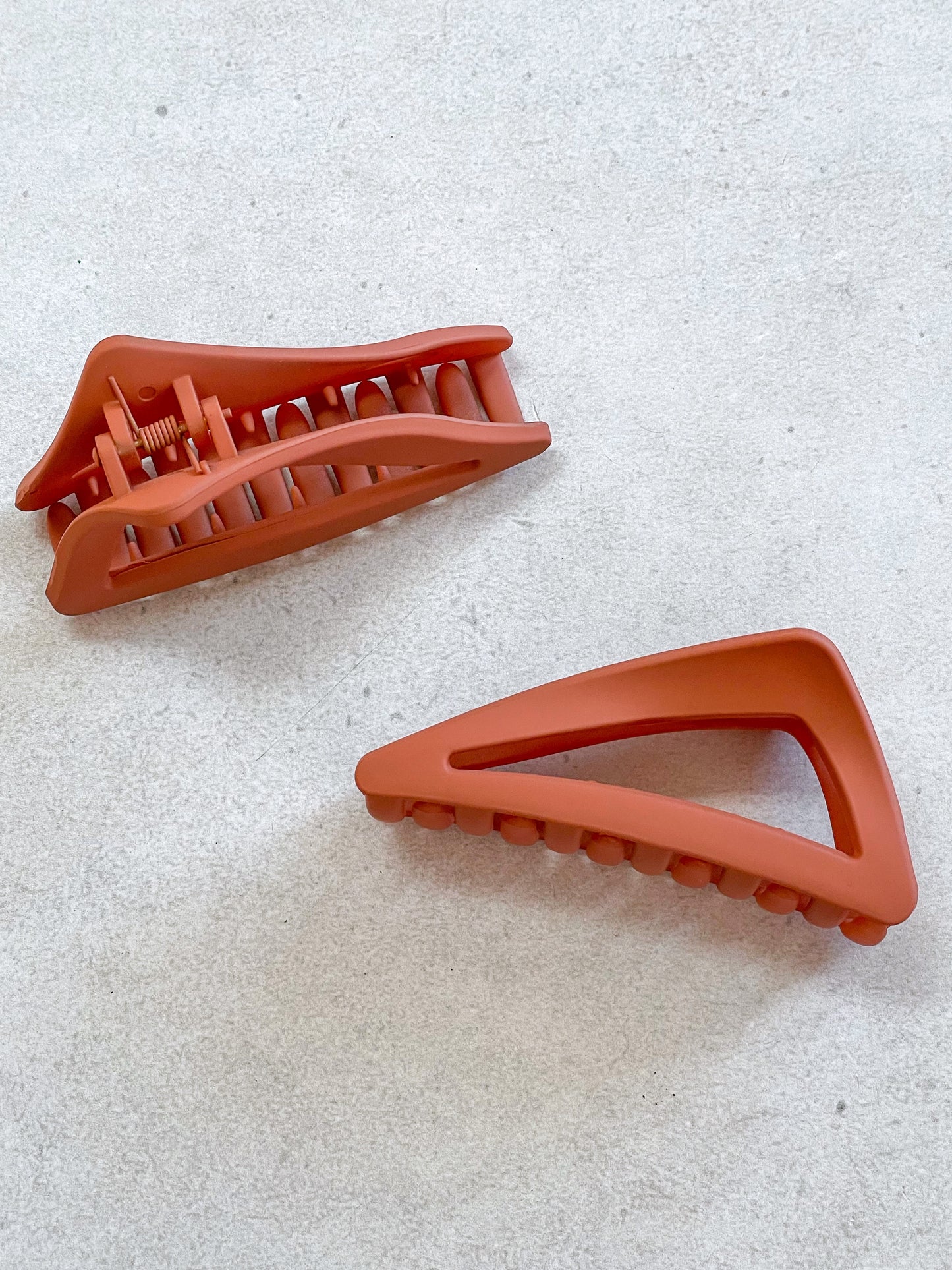 Matte Salmon Triangle Hair Clip