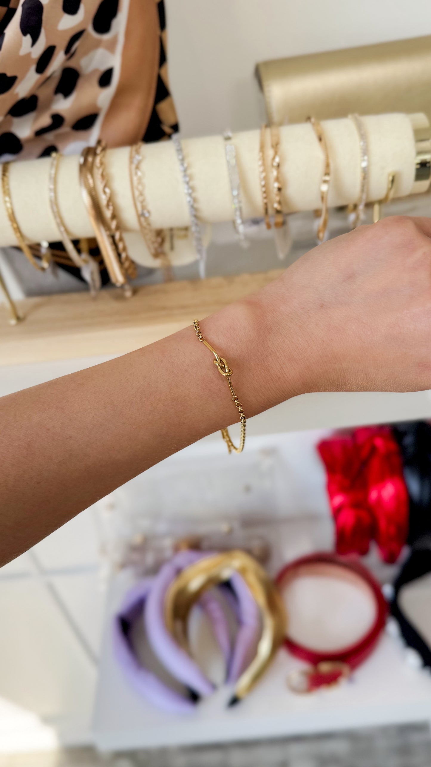 Non-Tarnish Knot Bracelet