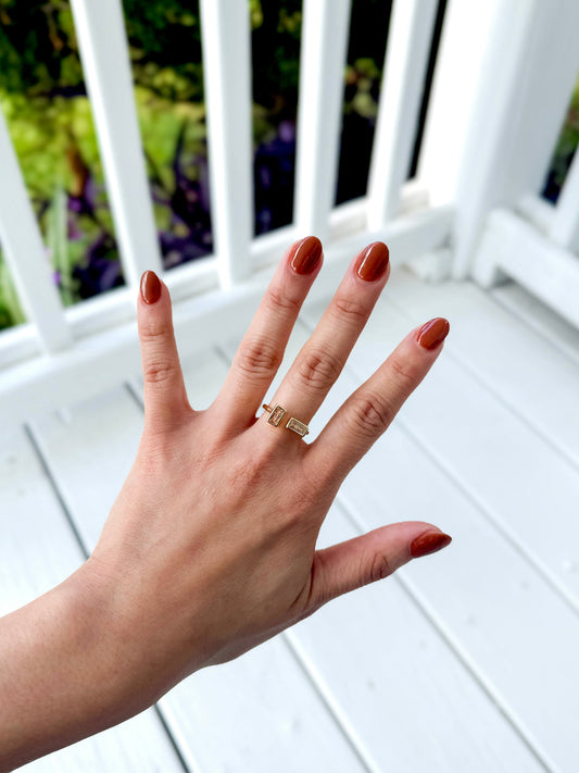 Minimalist Gold Baguette Ring