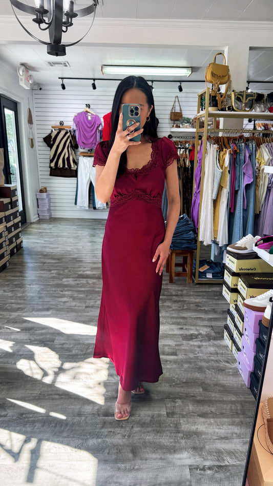 Hopeless Romantic Midi Dress- Burgundy
