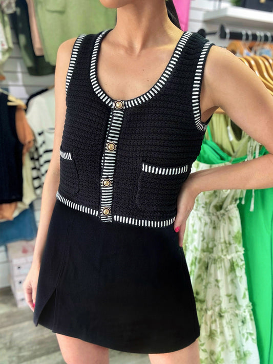 Elaine Crop Contrast Vest- Black