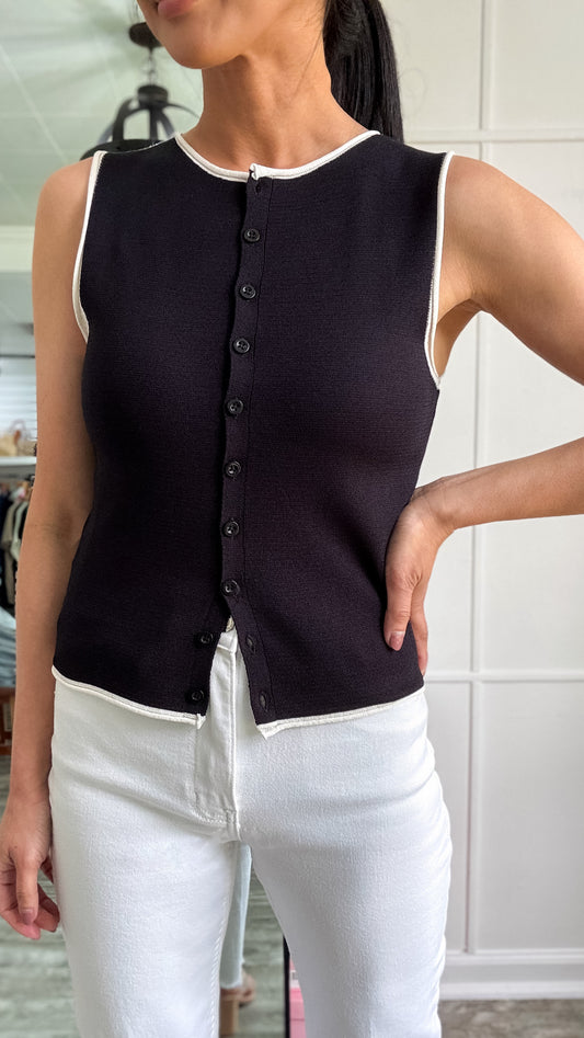 Contrast Button Knit Top