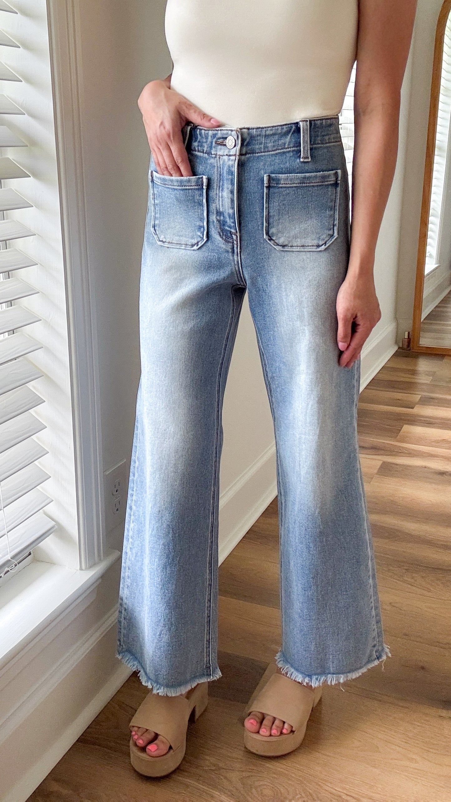 Patch Pocket Ankle Wide Denim
