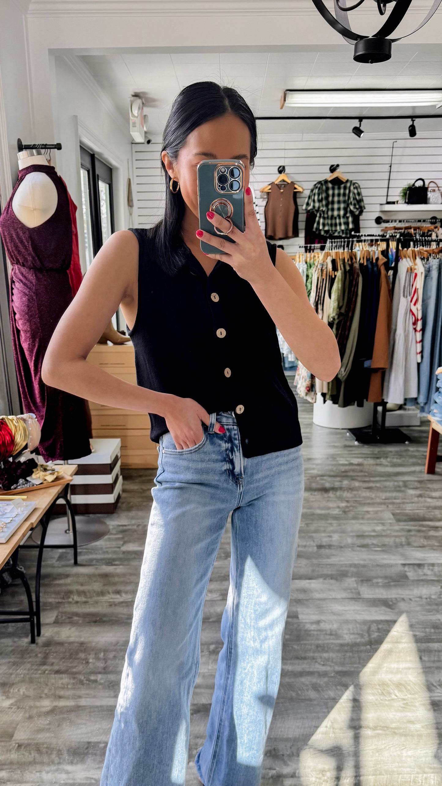 Raw Edge Button Vest- Black