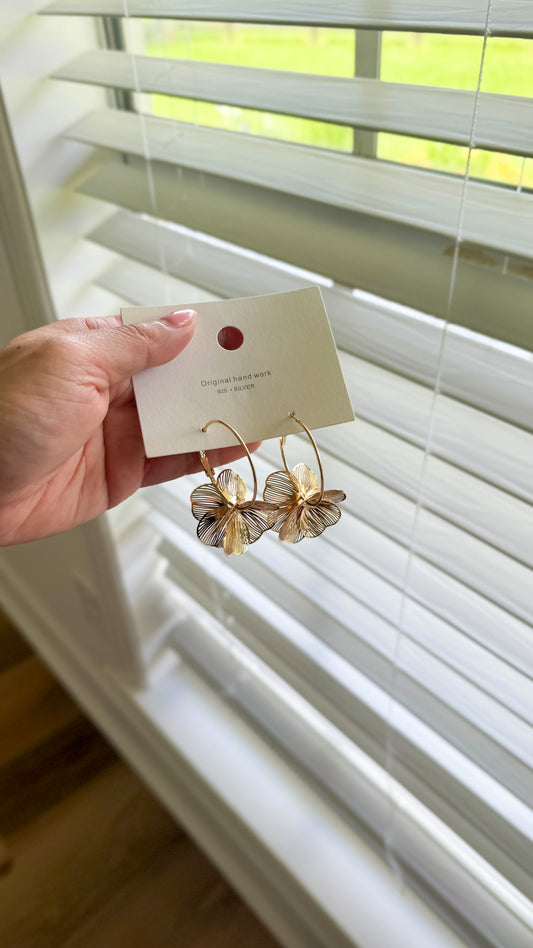 Chic Floral Hoop Earrings