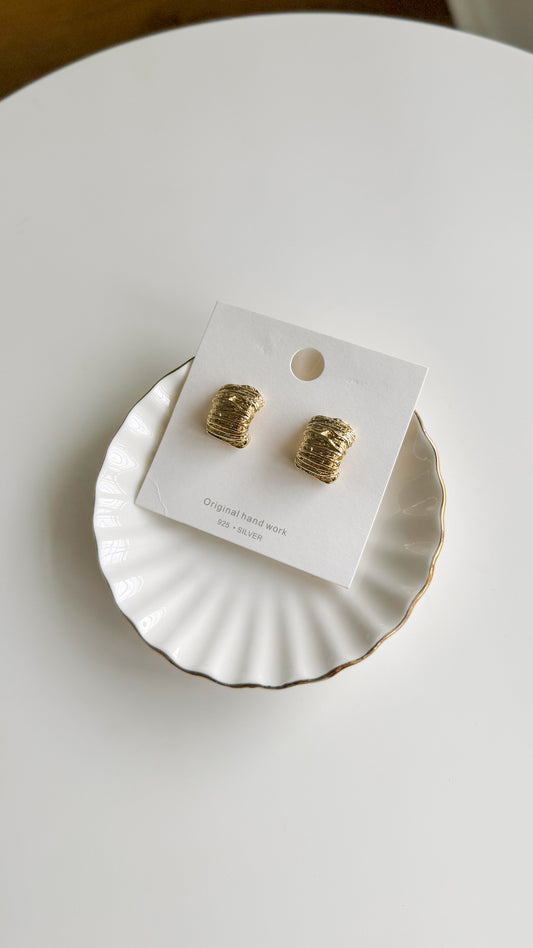 Vintage Textured Geometric Stud Earrings