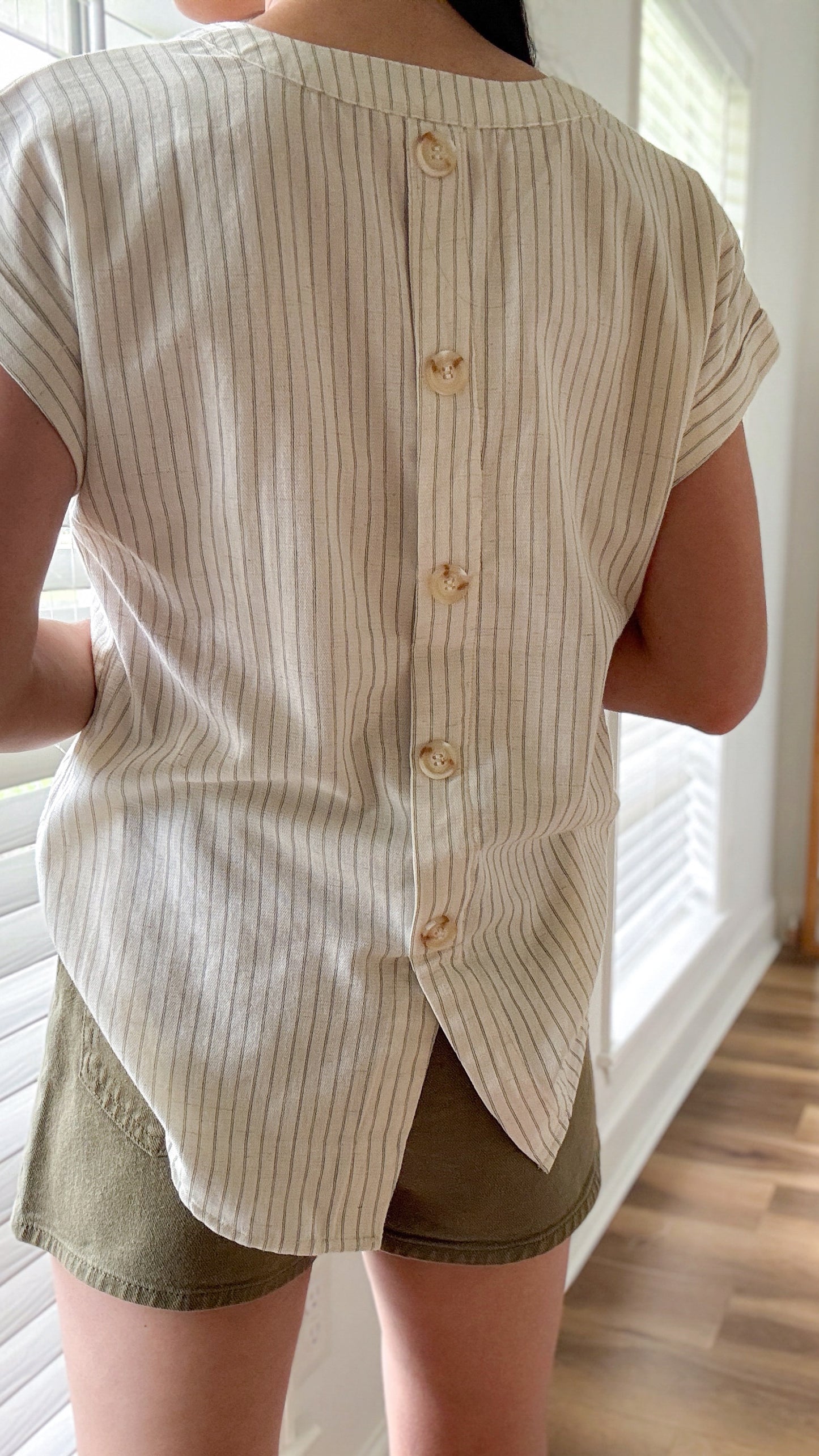Back Button Split Top -L. Olive