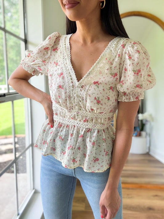 Vicky Crochet Lace Floral Top-Red