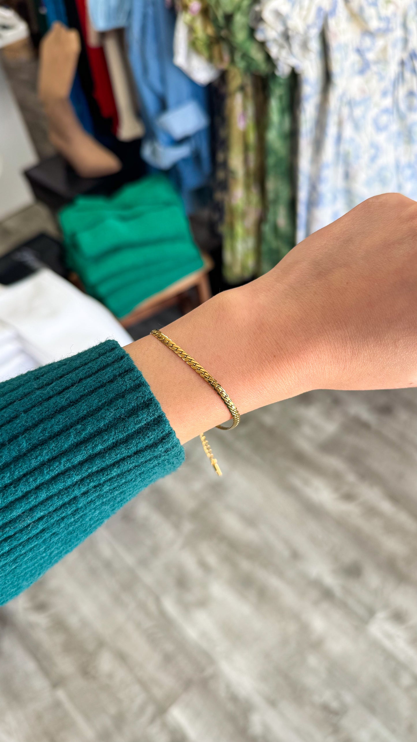 Dainty Geometric Chain Bracelet