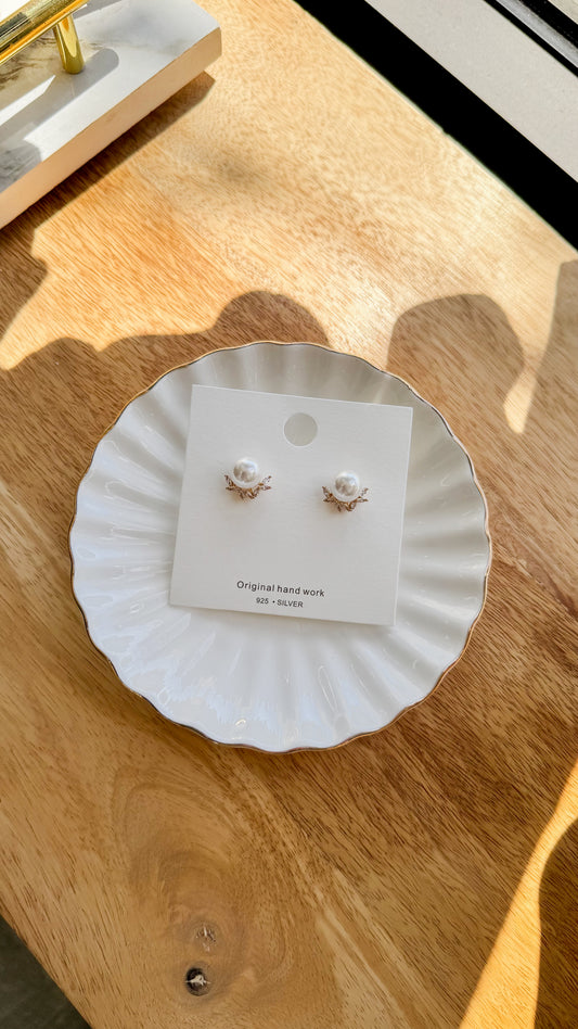 Chic Vintage Glass Pearl Drop Earrings