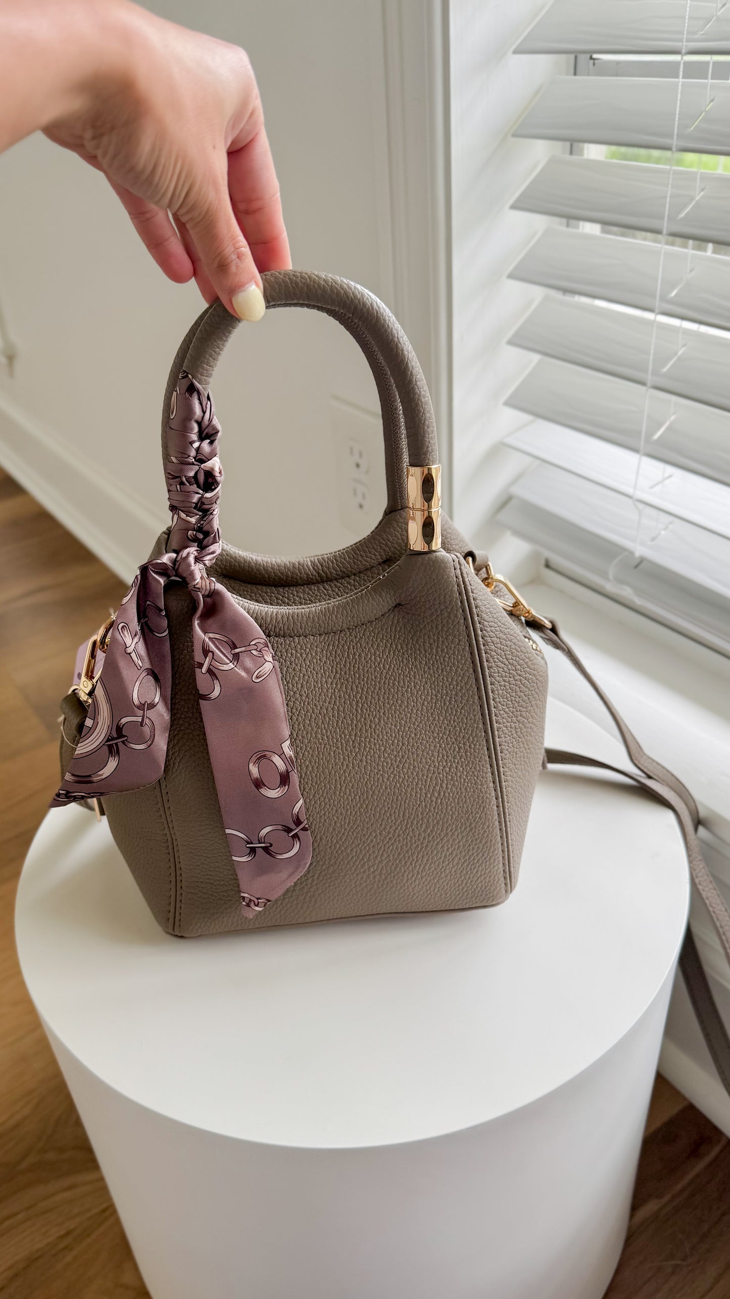 Daniela Bucket Bag W/ Scarf