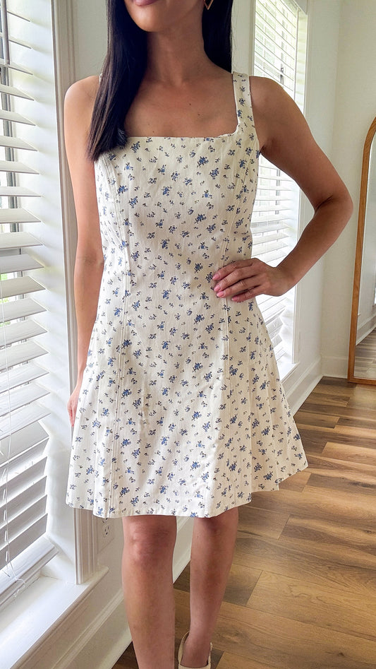 Ditsy Floral Pleated Dress