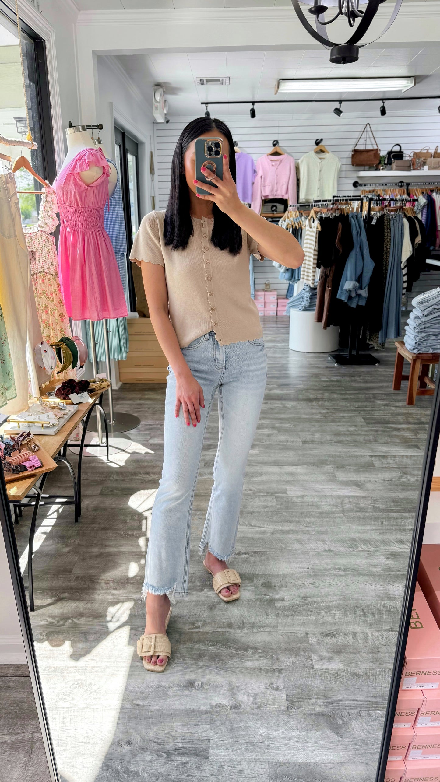 Amity HR Kick Flare Denim