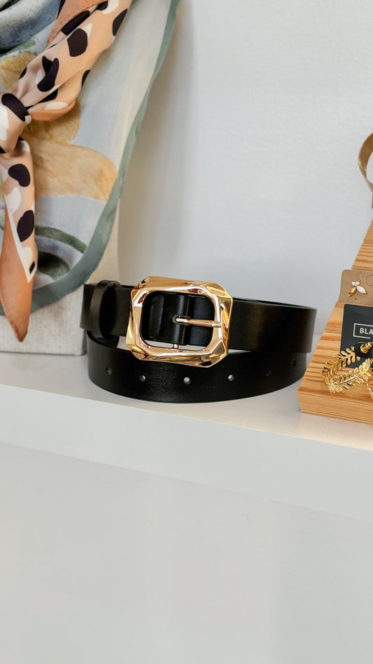 Angled Buckled Belt-Black