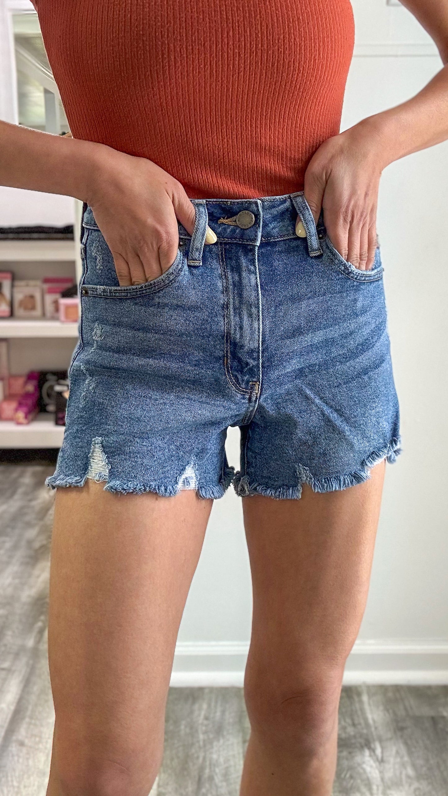 HR Hem Slit Denim Shorts