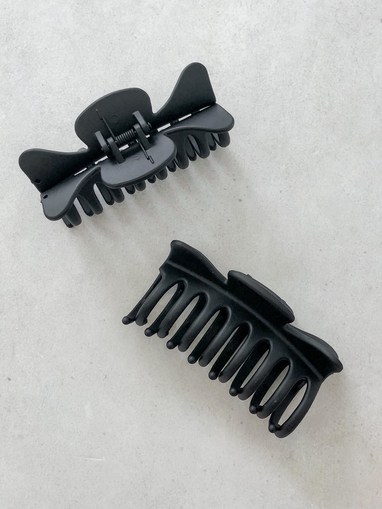Black Jumbo Bow Hair Clip